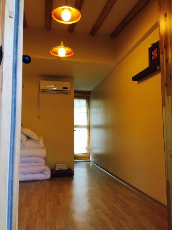 Jeonju Indigo Hanok Guesthouse Oda fotoğraf