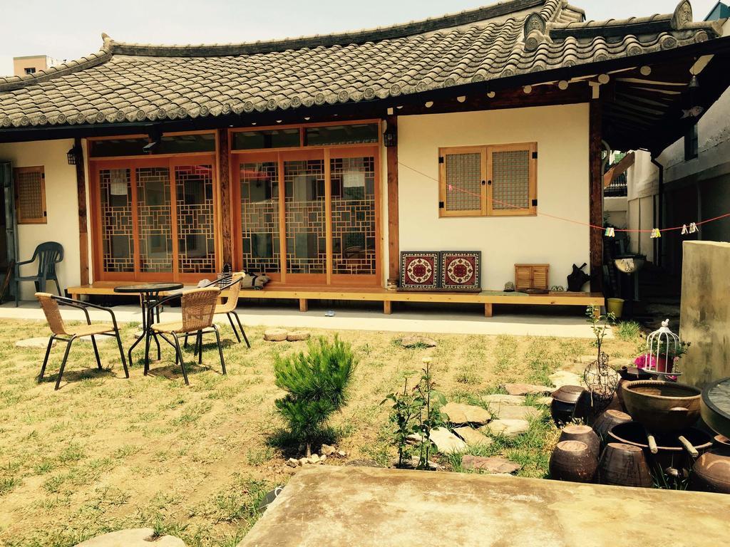 Jeonju Indigo Hanok Guesthouse Dış mekan fotoğraf