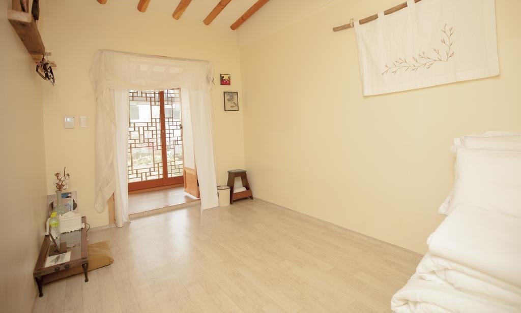 Jeonju Indigo Hanok Guesthouse Dış mekan fotoğraf
