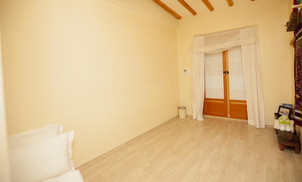 Jeonju Indigo Hanok Guesthouse Dış mekan fotoğraf