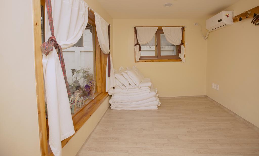 Jeonju Indigo Hanok Guesthouse Dış mekan fotoğraf